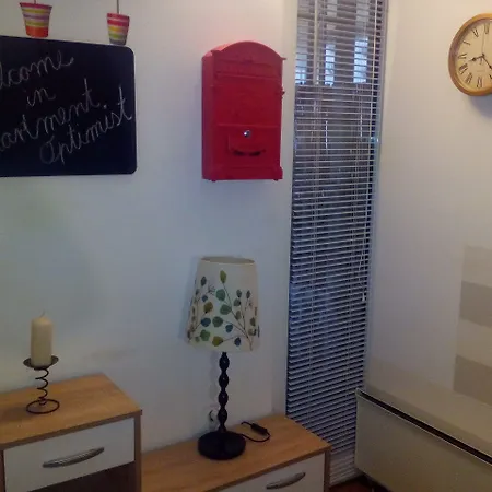 Optimist Apartman *
